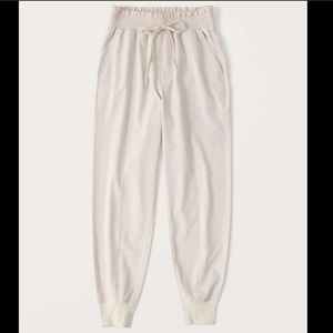 Abercrombie Traveler Joggers